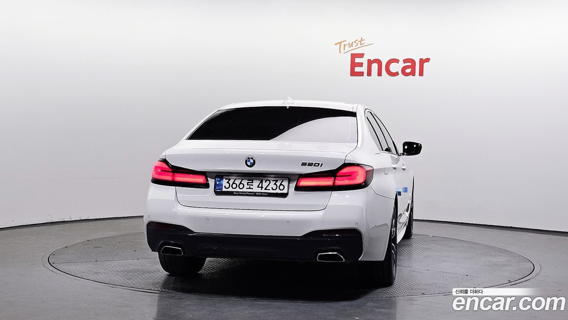 BMW 5-Series 520i M Sport, 2023