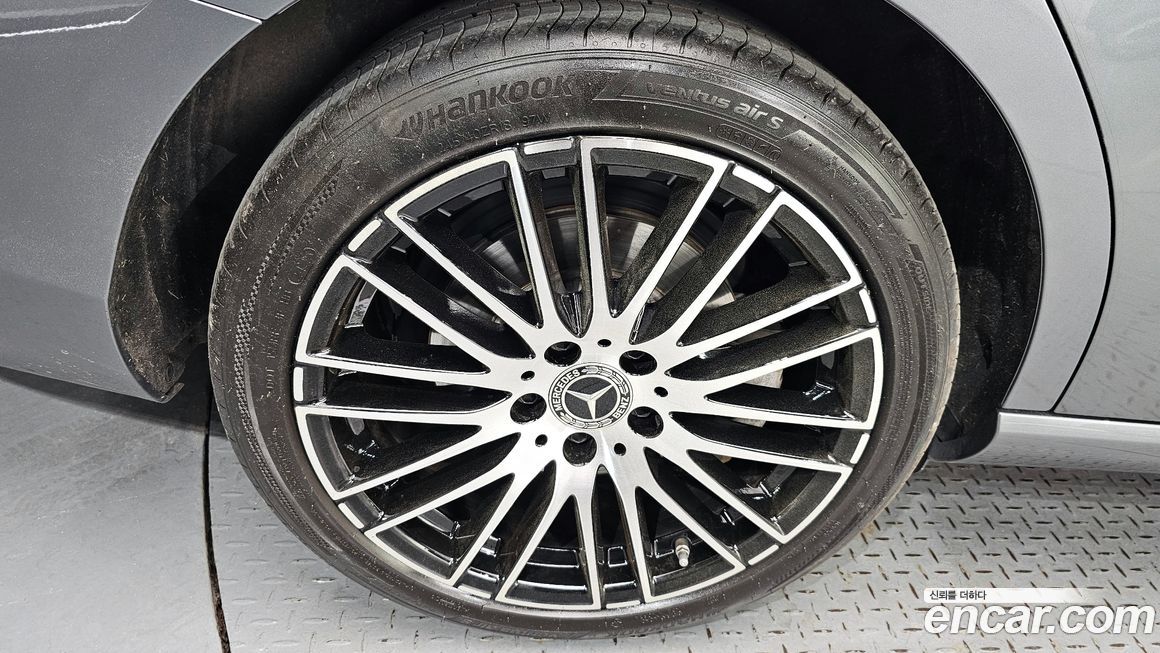 Mercedes-Benz C-Class C200 Avantgarde, 2023