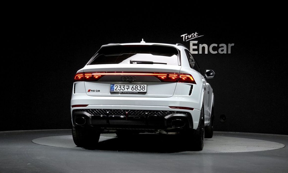 Audi RSQ8 4.0 TFSI Quattro Performance, 2025
