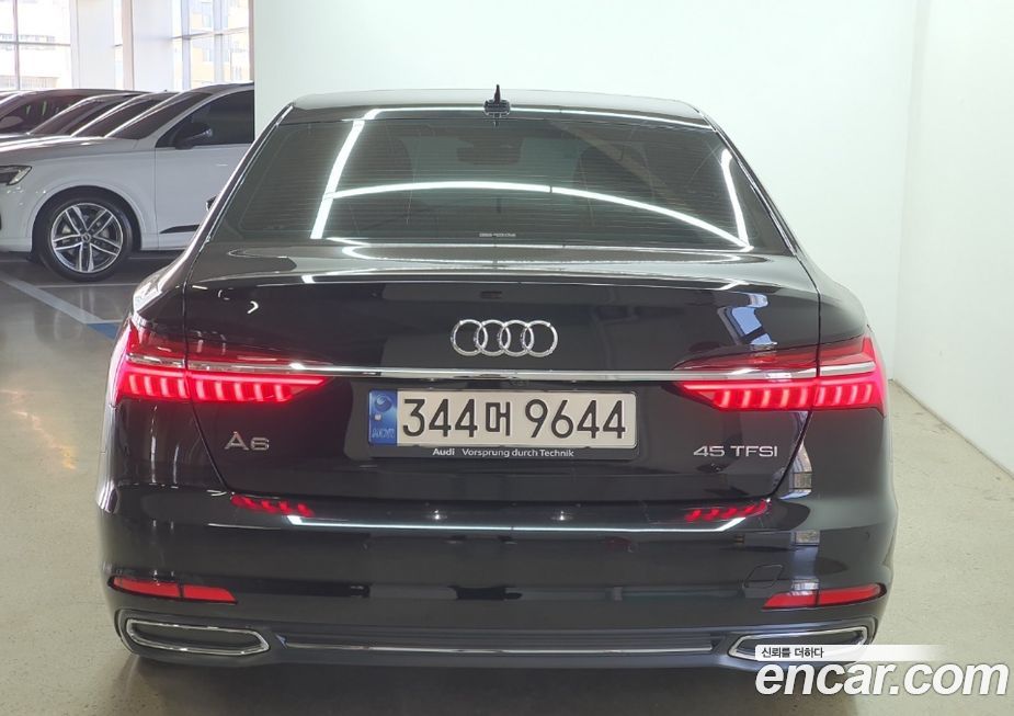 Audi A6 45 TFSI, 2023