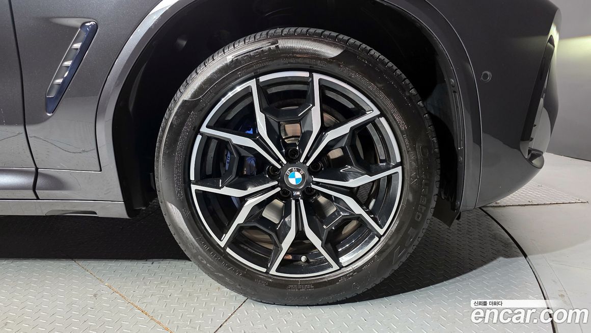 BMW X4 xDrive20i M Sport, 2022