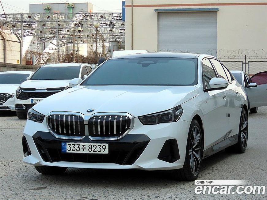 BMW 5-Series 530i xDrive M Sport, 2024