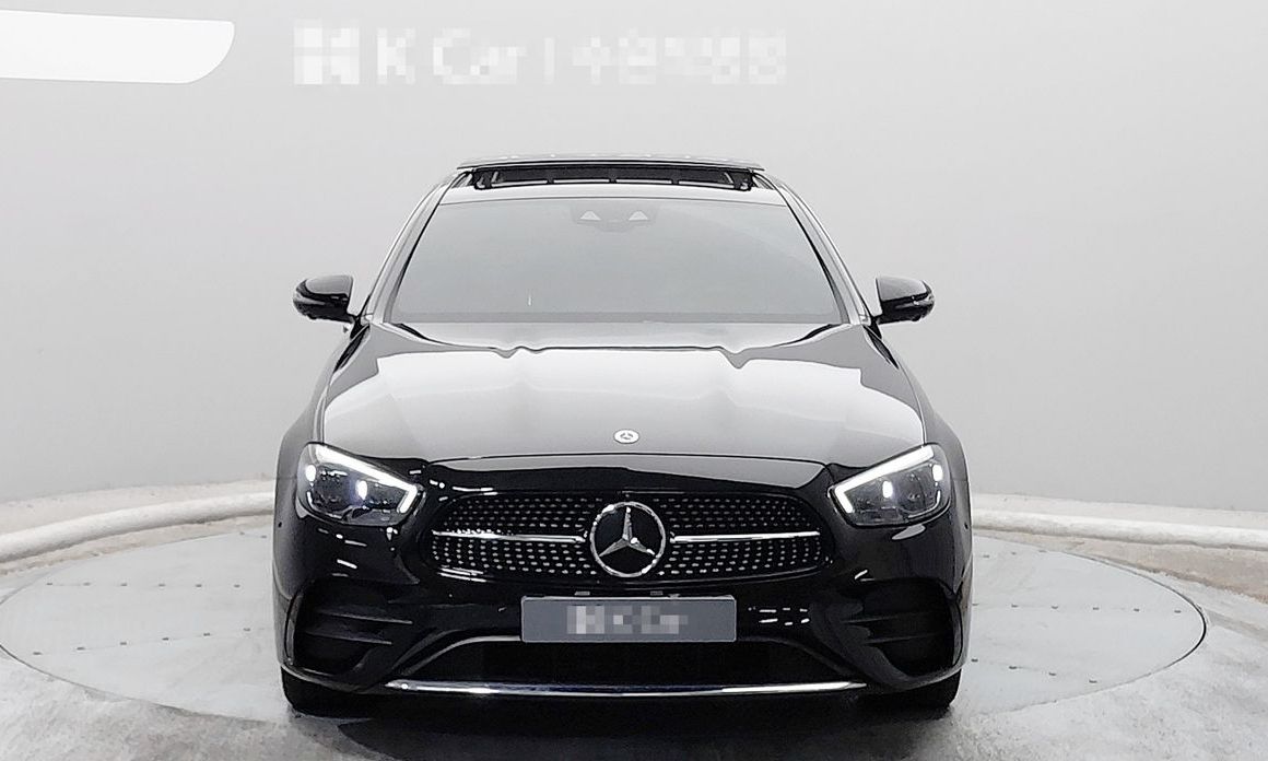 Mercedes-Benz E-Class E350 4MATIC AMG Line, 2022