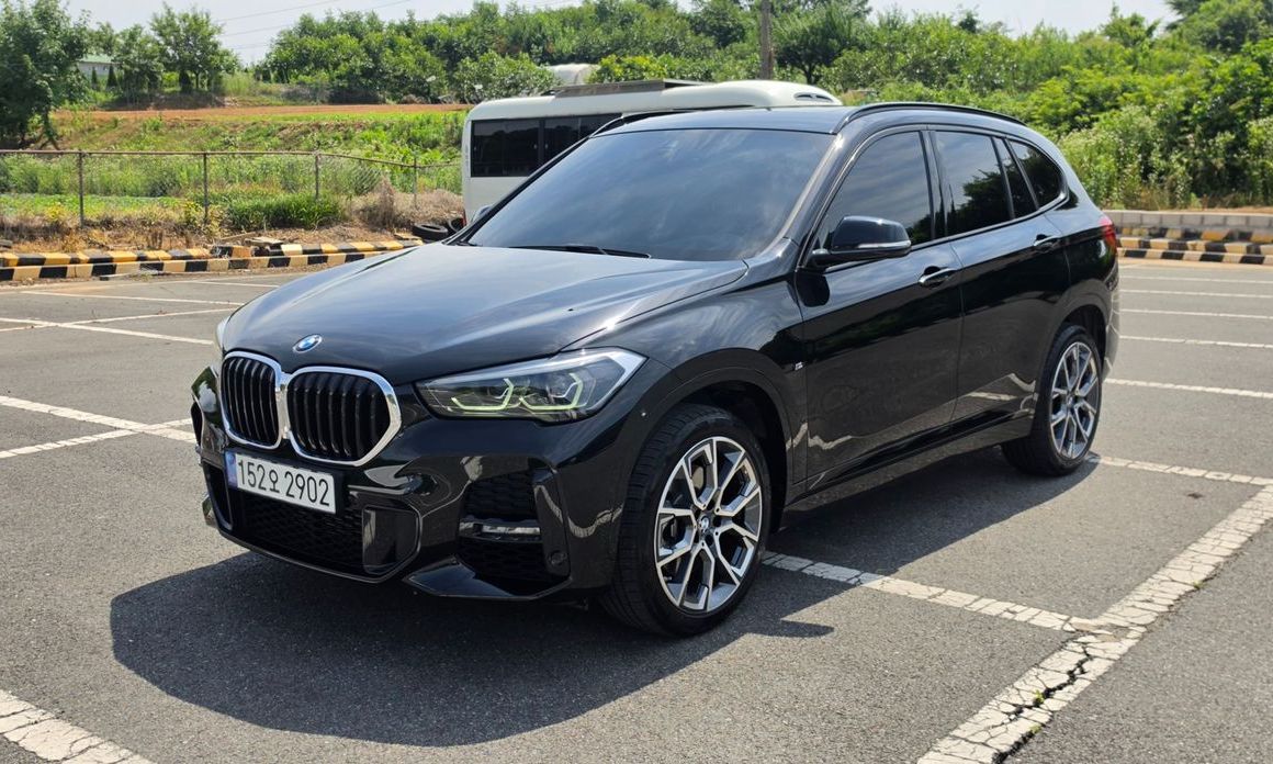 BMW X1 xDrive 20i M Sport, 2022