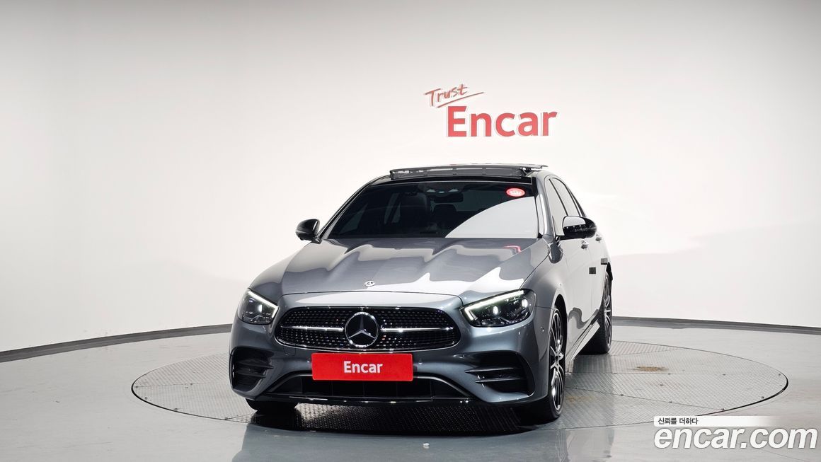 Mercedes-Benz E-Class E350 4MATIC AMG Line, 2023