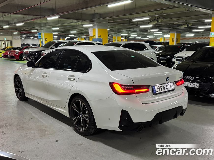 BMW 3-Series 320i M Sport, 2024