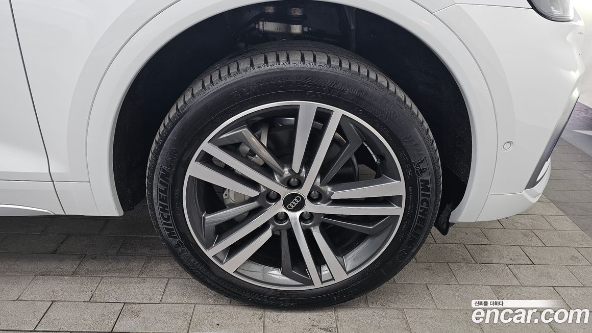 Audi Q5 45 TFSI Quattro Premium, 2023