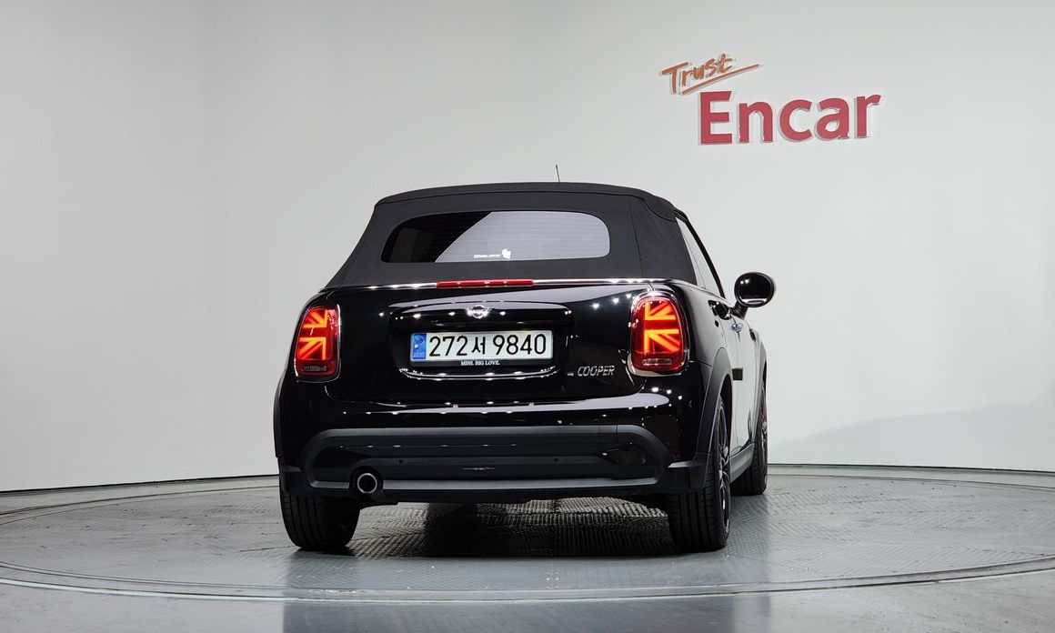 Mini Cooper Convertible Classic, 2024