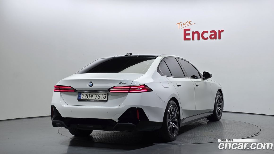 BMW 5-Series 520i M Sport, 2024