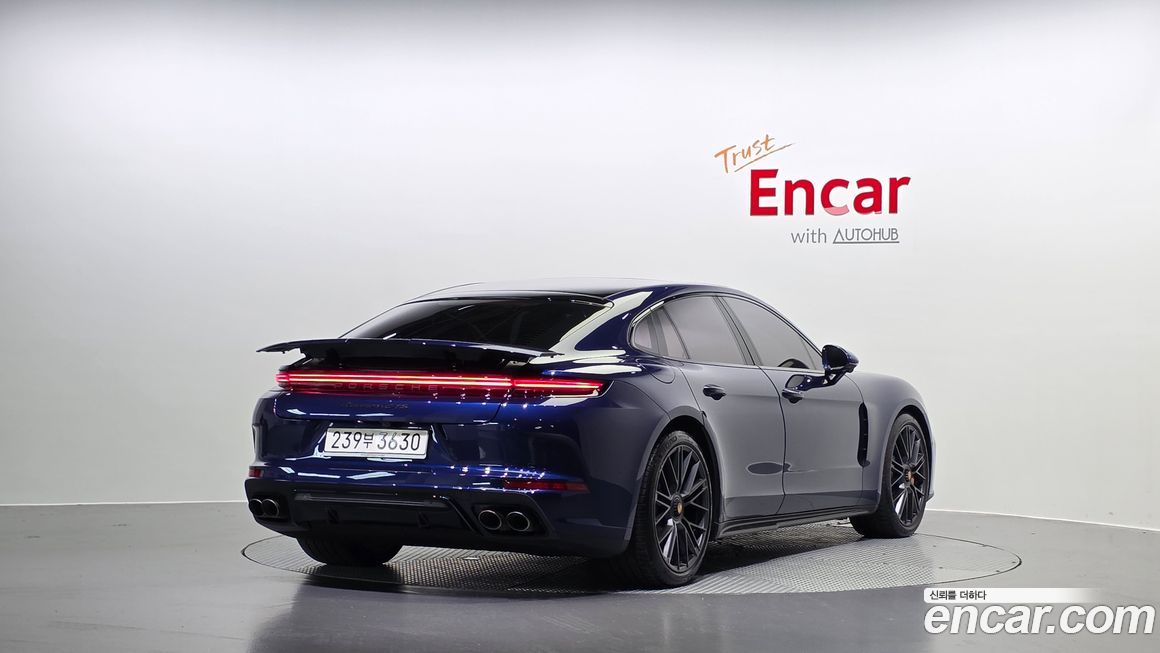 Porsche Panamera 4.0 GTS, 2025