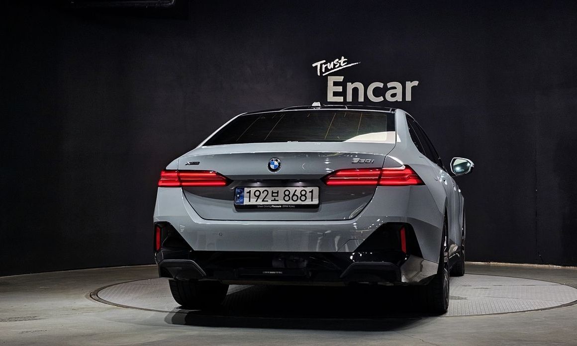 BMW 5-Series 530i xDrive M Sport, 2024