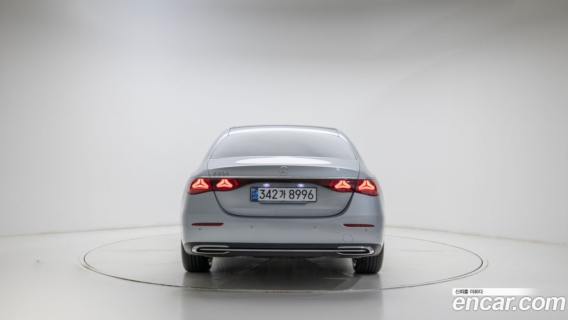Mercedes-Benz E-Class E200 Avantgarde, 2024