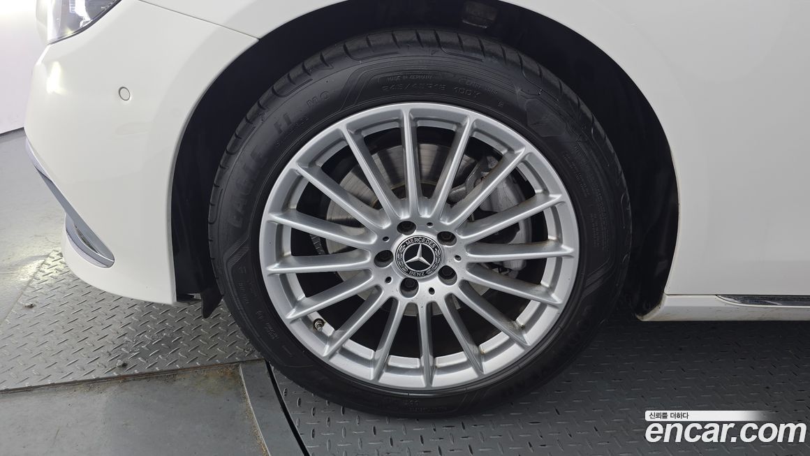 Mercedes-Benz E-Class E250 Exclusive, 2023