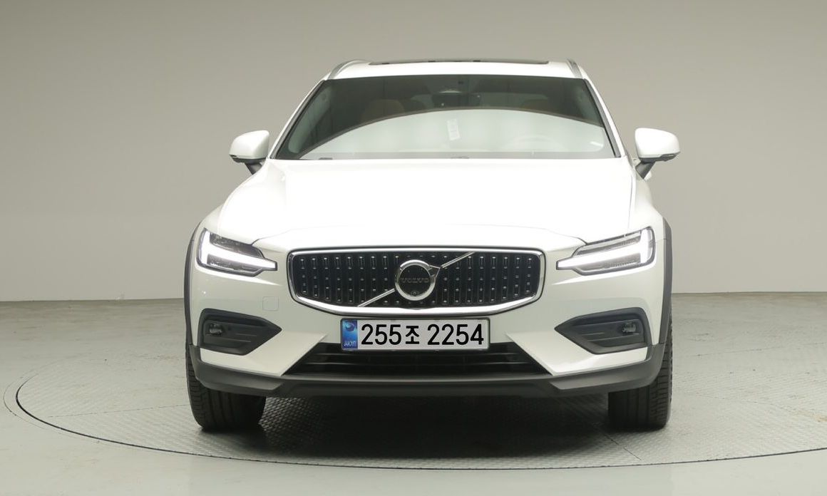 Volvo V60 B5 Ultra AWD, 2026