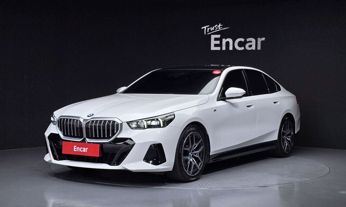 BMW 5-Series 520i M Sport, 2024