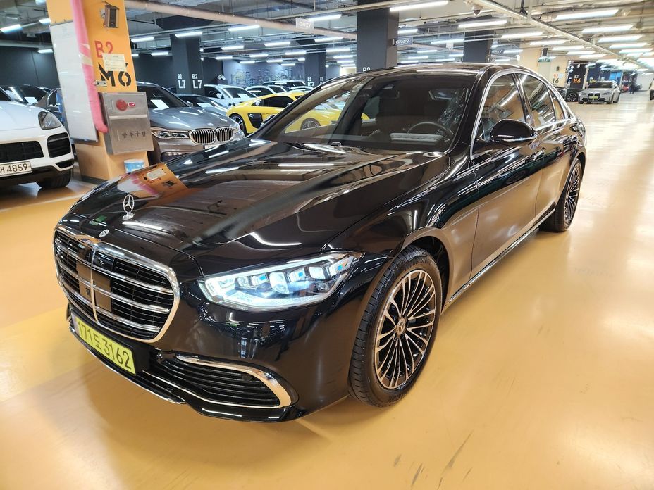 Mercedes-Benz S-Class S350 d 4MATIC, 2025