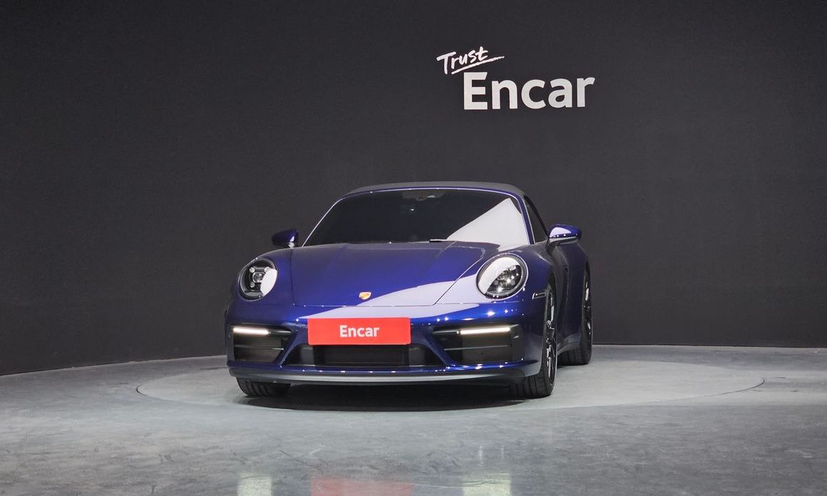 Porsche 911 Carrera GTS Cabriolet, 2023
