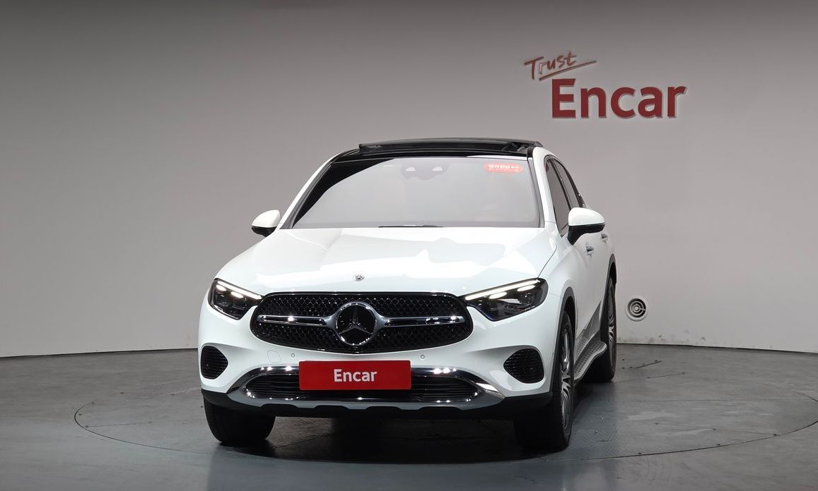 Mercedes-Benz GLC-Class GLC300 4MATIC Avnatgarde Coupe, 2025