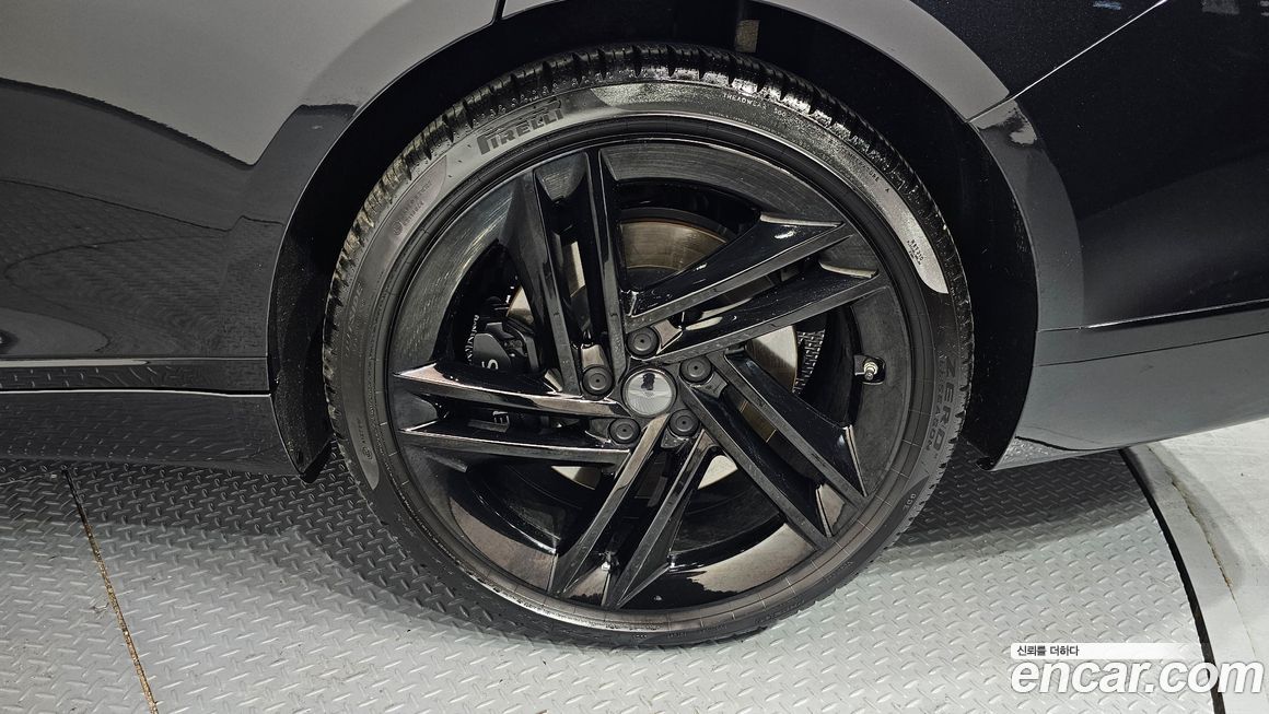 Genesis G80 Gasoline 2.5 Turbo AWD, 2026