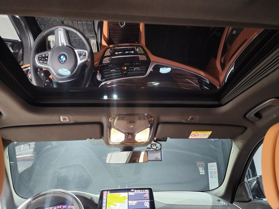BMW 5-Series 520i M Sport, 2021