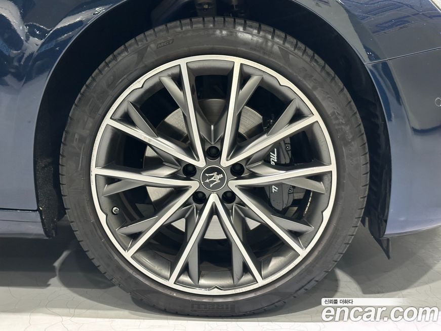 Maserati Ghibli 2.0 GT, 2023