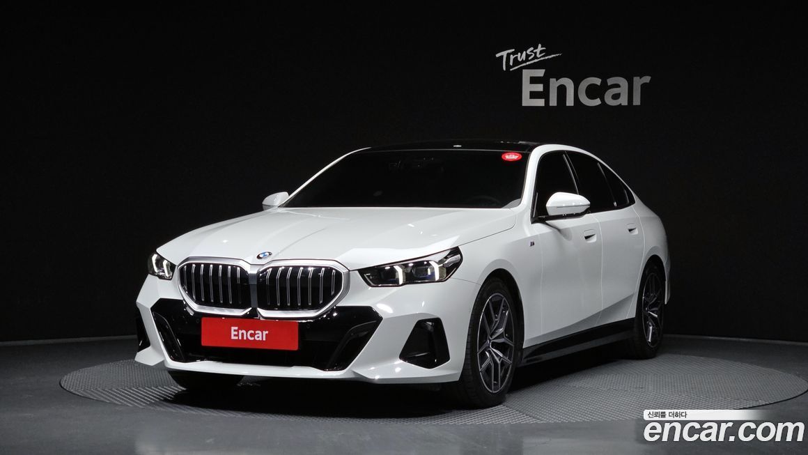 BMW 5-Series 520i M Sport, 2025