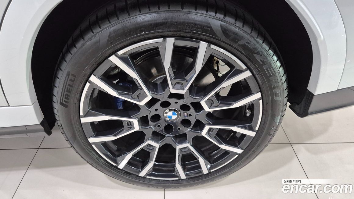BMW X6 xDrive40i M Sport, 2025