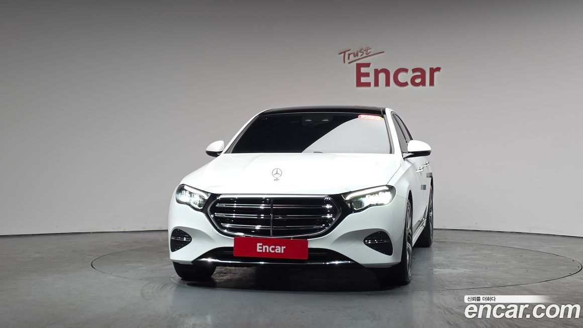 Mercedes-Benz E-Class E220d 4MATIC Exclusive, 2024