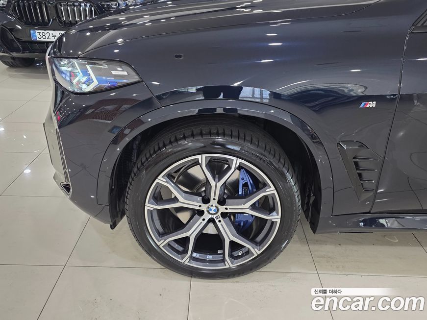 BMW X5 xDrive 40i M Sport, 2025
