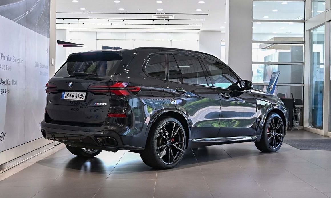 BMW X5 M60i, 2024