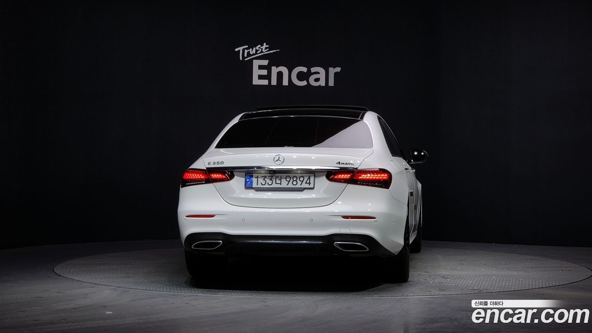 Mercedes-Benz E-Class E350 4MATIC AMG Line, 2023