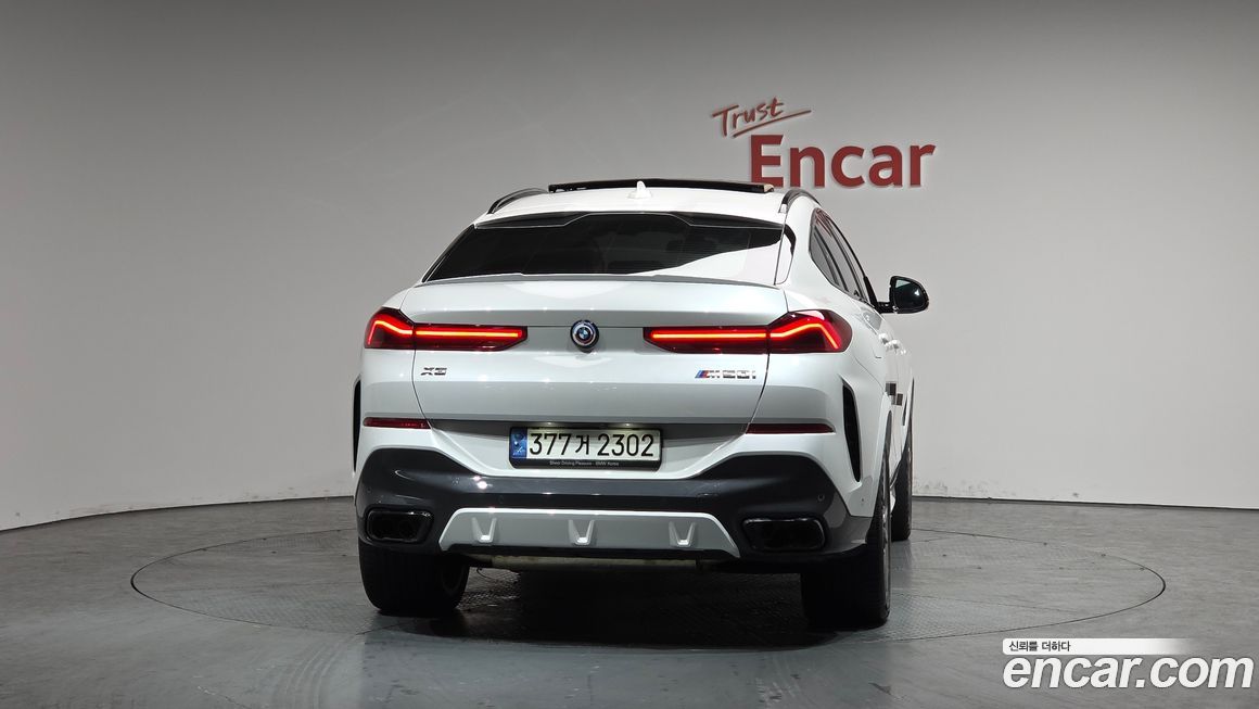 BMW X6 M50i, 2023