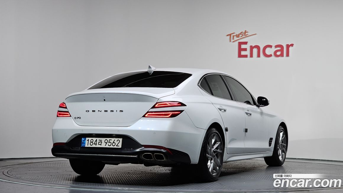 Genesis G70 Gasoline 2.0T 2WD, 2022