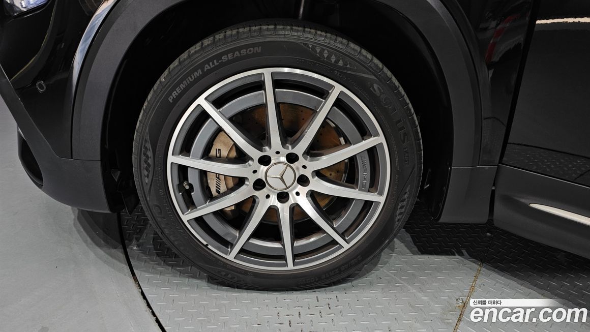 Mercedes-Benz GLB-Class AMG GLB35 4MATIC, 2023