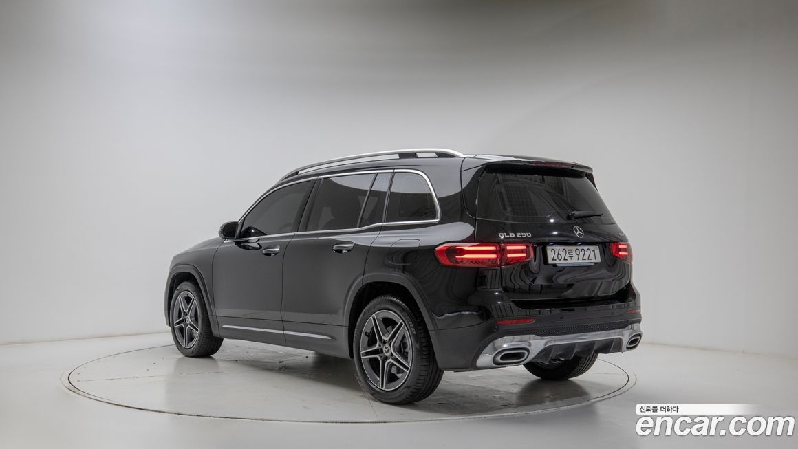 Mercedes-Benz GLB-Class GLB250 4MATIC, 2025