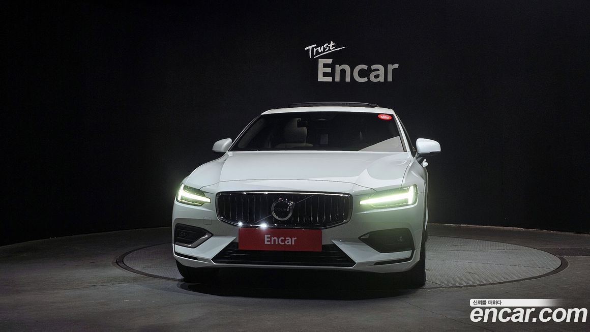 Volvo S60 B5 Ultimate Bright, 2024