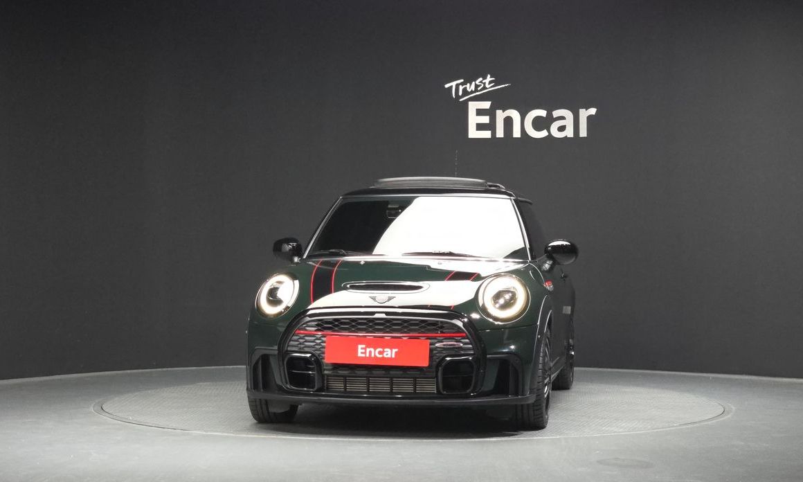 Mini Cooper JCW, 2022