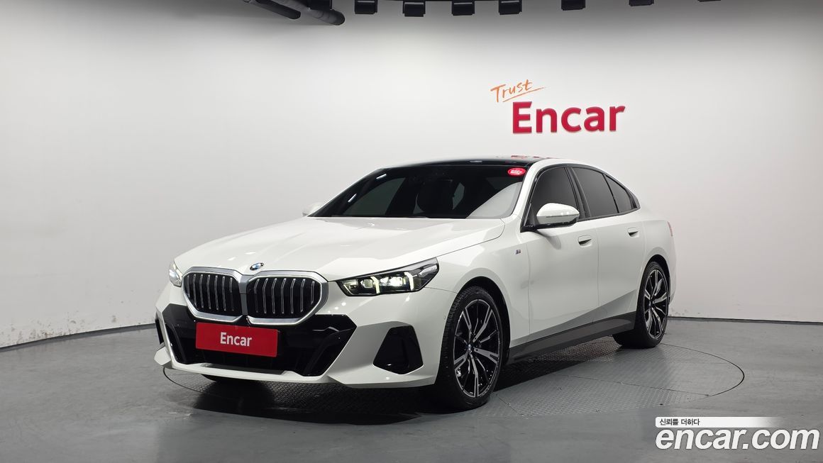 BMW 5-Series 530i xDrive M Sport, 2024