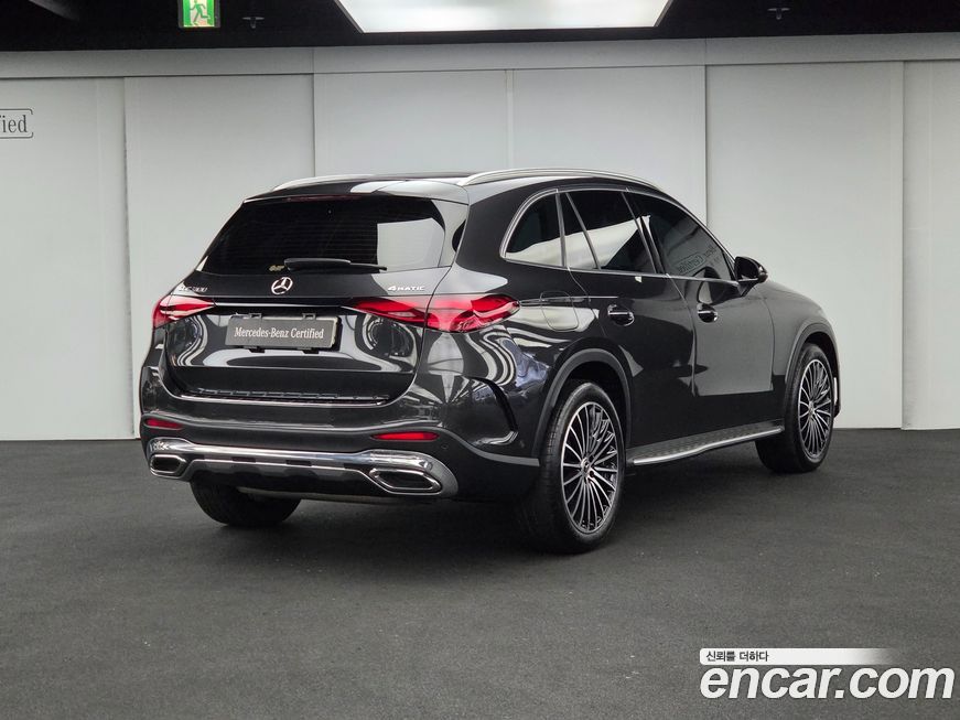 Mercedes-Benz GLC-Class GLC300 4MATIC AMG Line, 2024