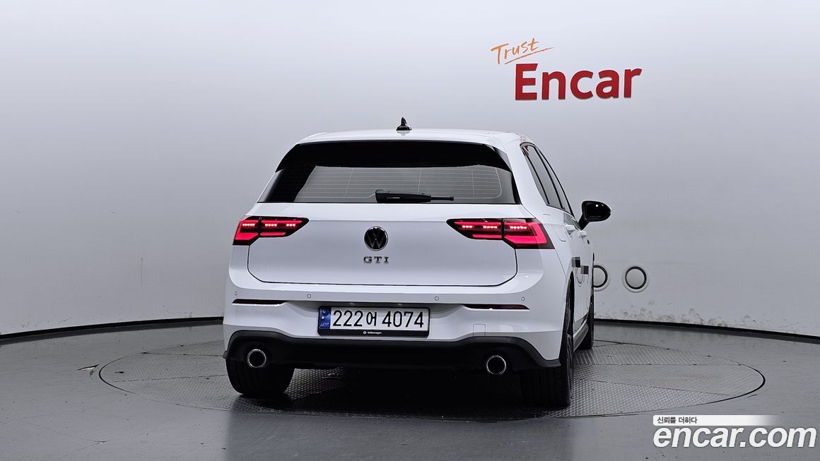 Volkswagen Golf 2.0 GTI, 2024