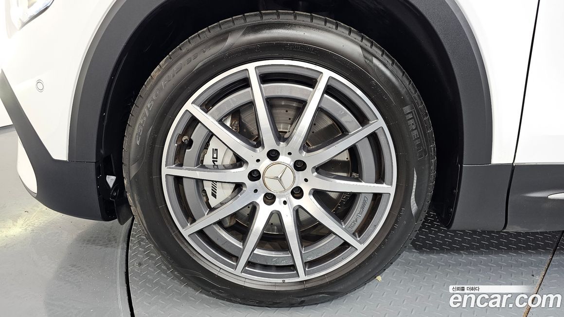 Mercedes-Benz GLB-Class AMG GLB35 4MATIC, 2023