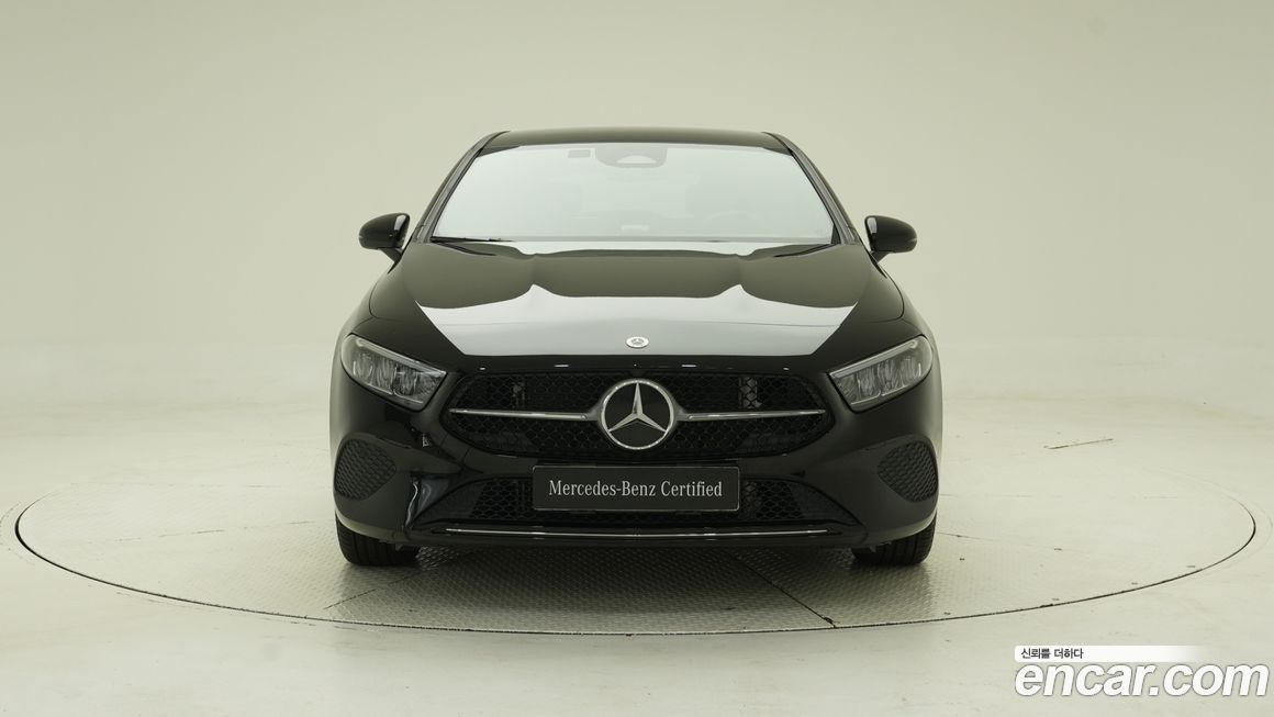Mercedes-Benz A-Class A220 Hatchback, 2024