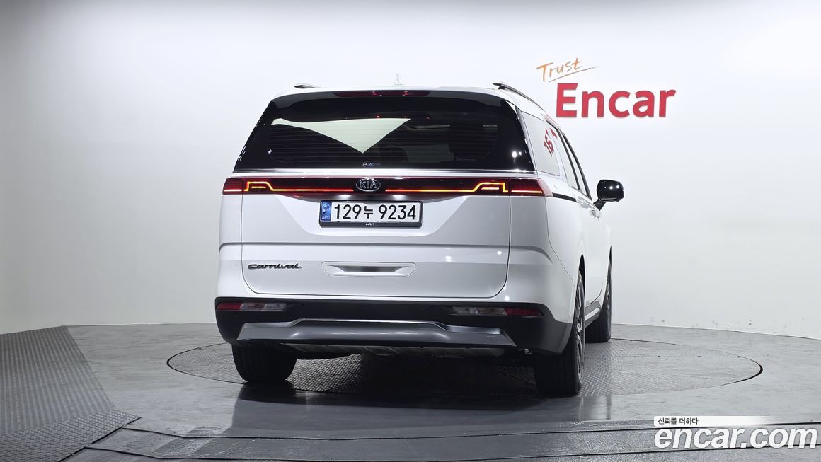 Kia Carnival 9-Seater Signature, 2021