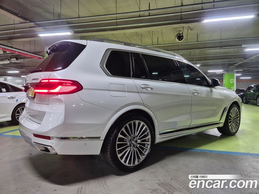 BMW X7 xDrive 40i Design Pure Excellence 6-Seater, 2025