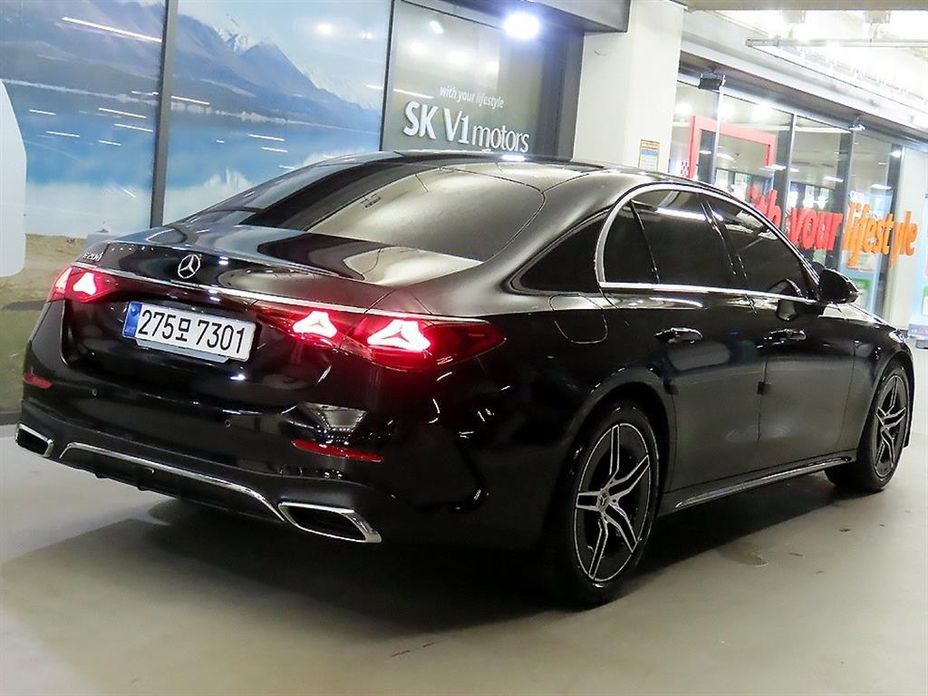 Mercedes-Benz E-Class E200 AMG Line, 2026