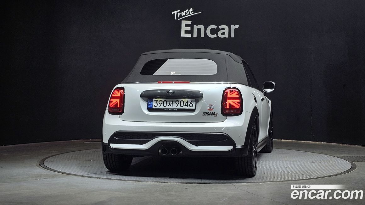 Mini Cooper Convertible Classic, 2024