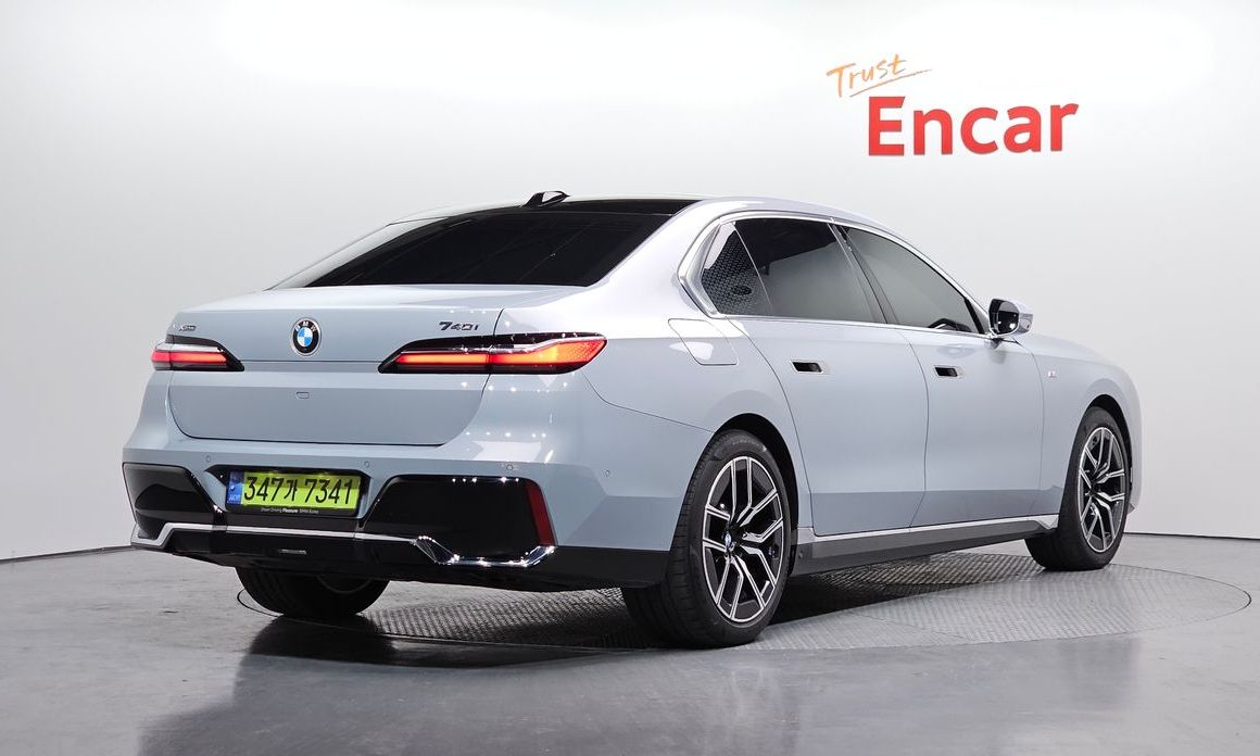 BMW 7-Series 740i xDrive M Sport, 2024