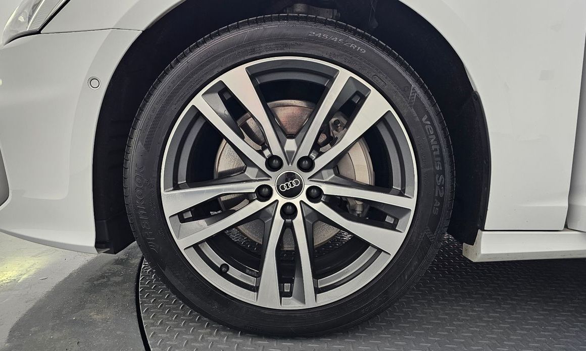 Audi A6 45 TFSI Quattro Premium, 2022