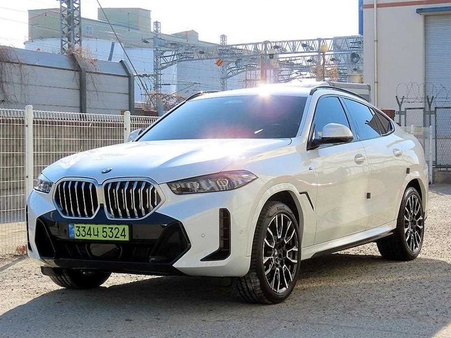 BMW X6 xDrive40i M Sport, 2025