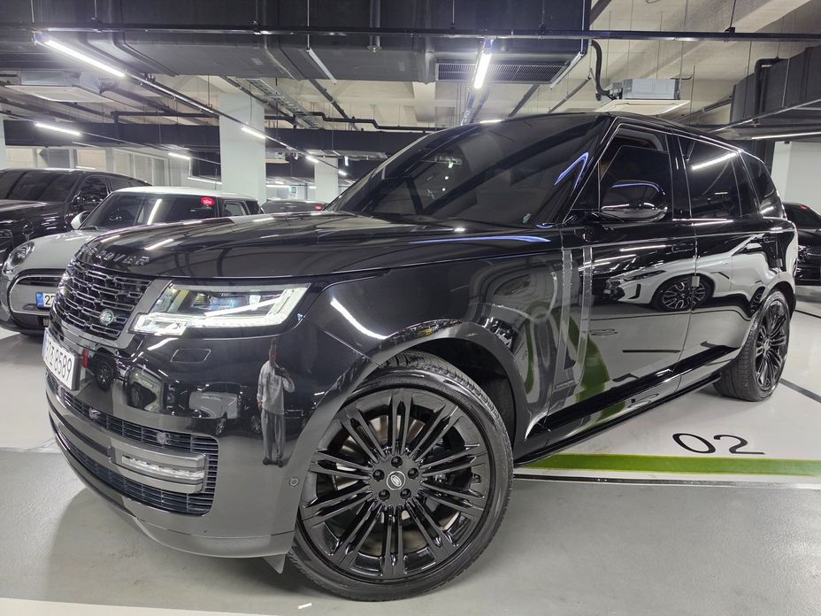 Land Rover Range Rover D350 Autobiography Long Wheel Base, 2024
